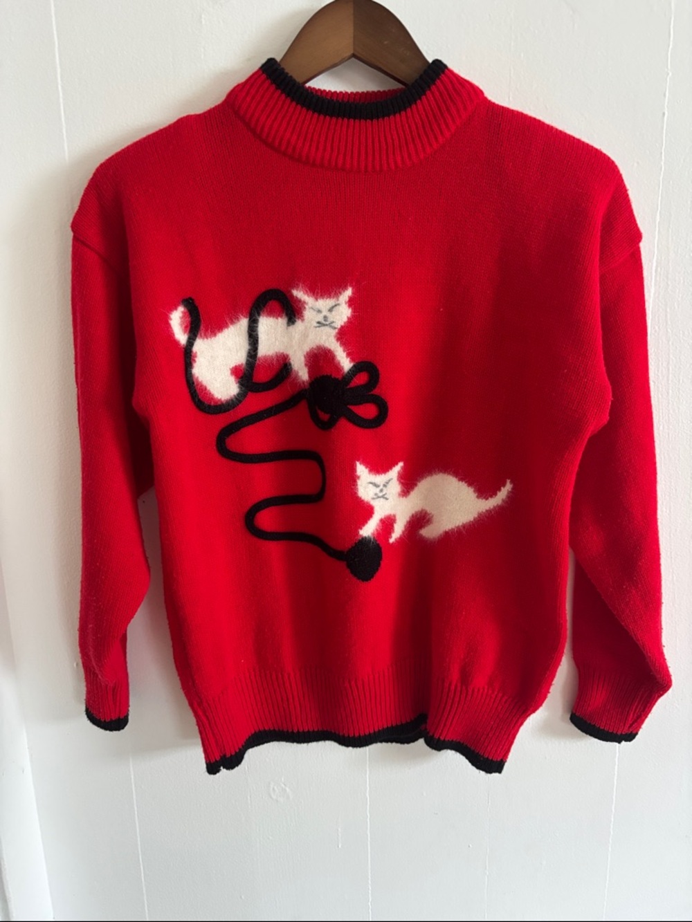 Vintage Red Cat Motif Women's Sweater Cat Lady Angora